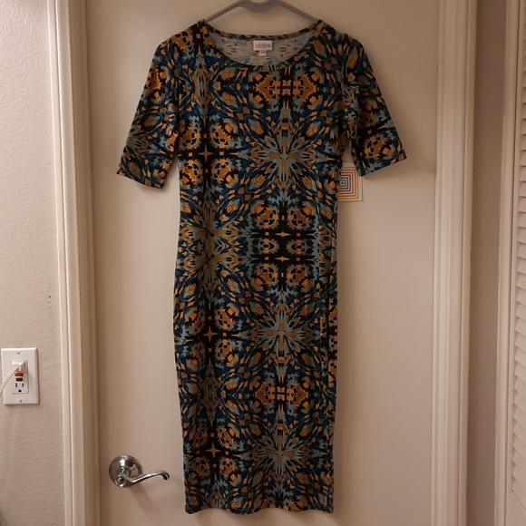 LuLaRoe Julia Knit Dress - Picture 1 of 10